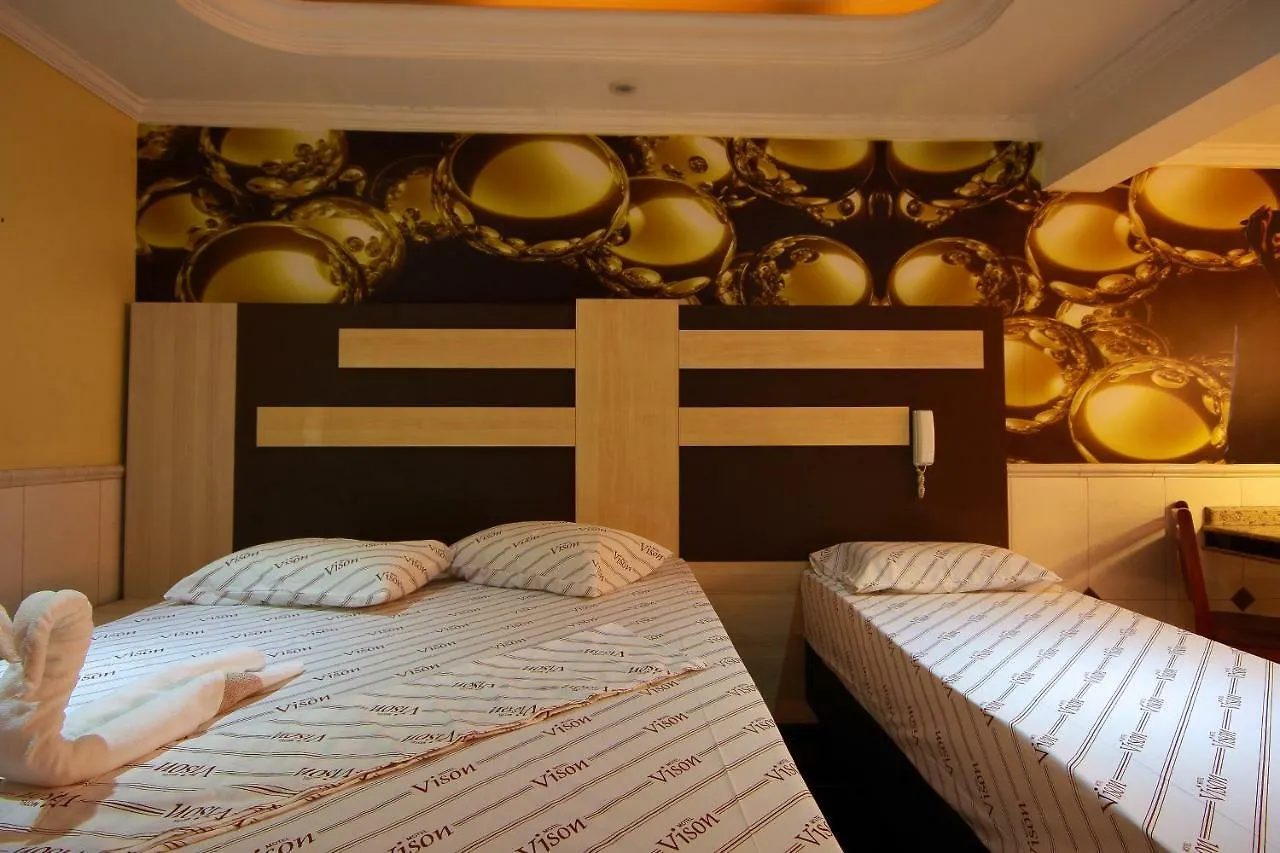 Ξενοδοχείο ημιδιαμονής Motel Vison Γκουαρούλιος